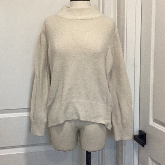 Who What Wear Sweaters - Who What Wear Cowl Neck Sweater Cream  size L fall winter cozy date